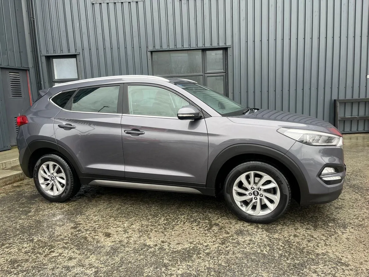HYUNDAI TUCSON 1.7 CRDI - Image 3