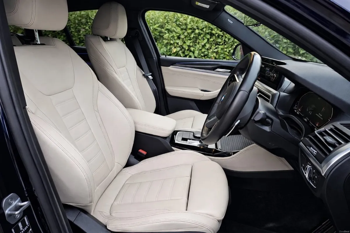 BMW X4 2023 - Image 4