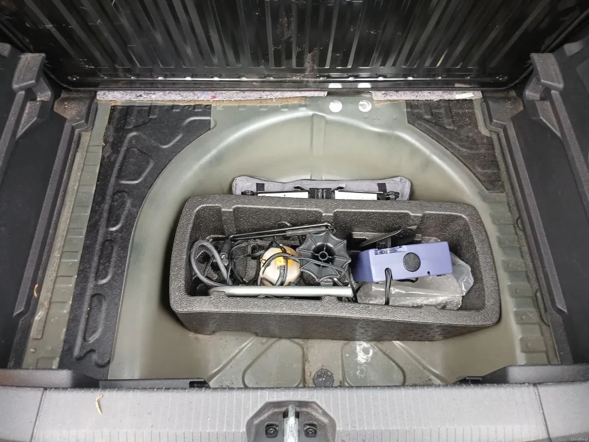 OPEL CORSA SC 2017 1.4 Low Mileage 78K - Image 4