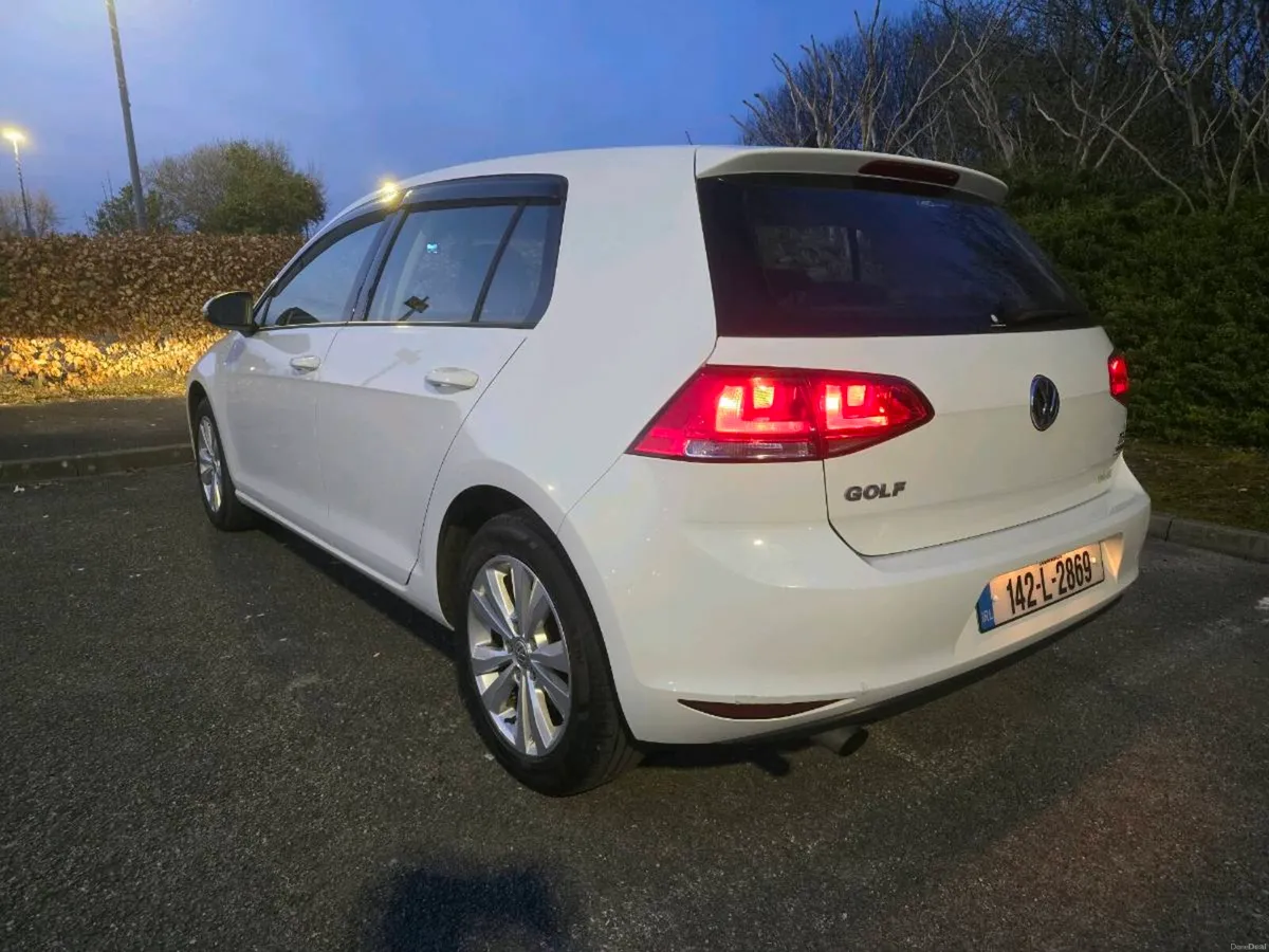 2014 VW Golf 1.2 tsi. Automatic.Comfortline. - Image 3