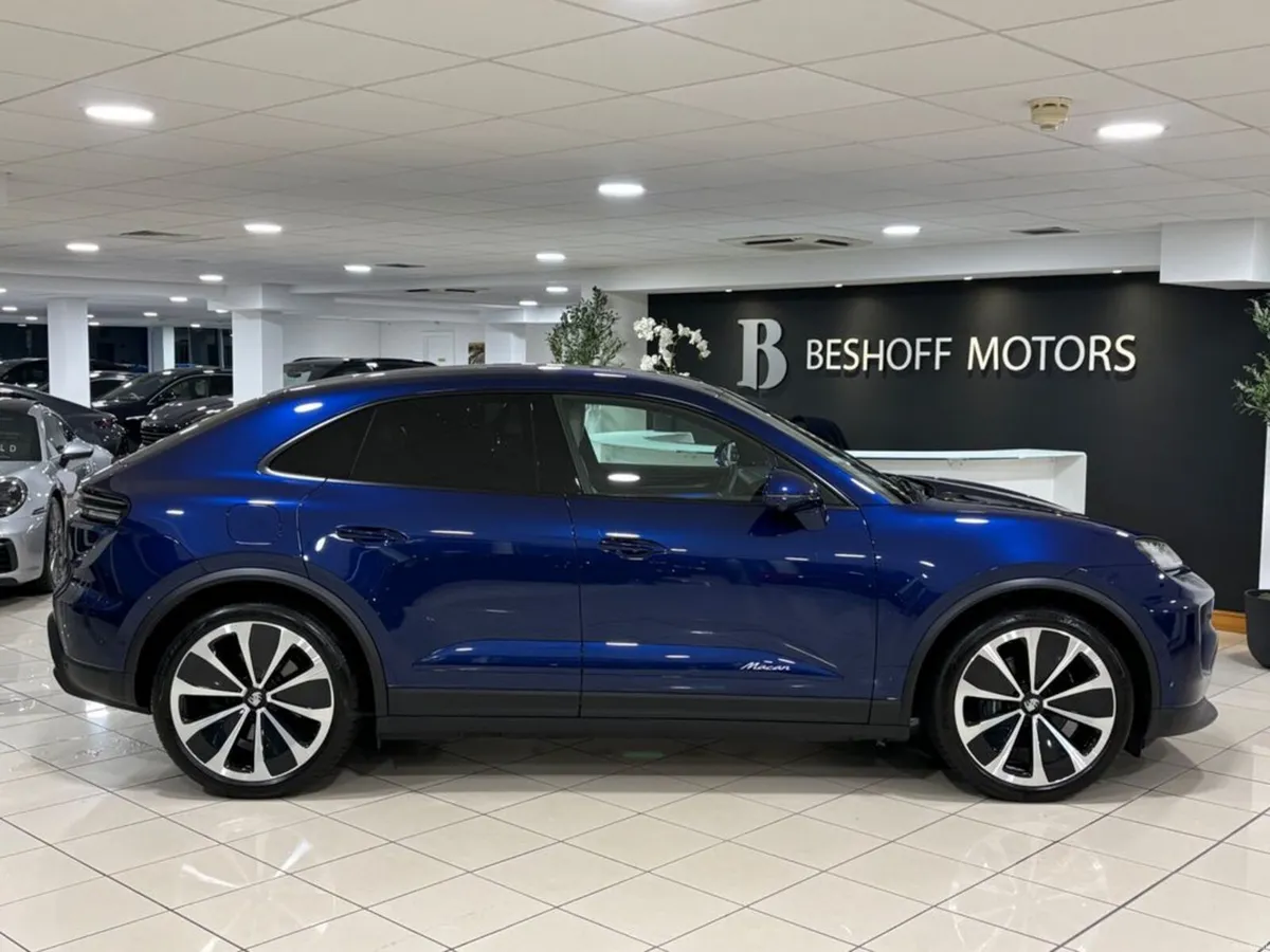 Porsche Macan ELECTRIC=PAN ROOF//LIGHT INTERIOR//A - Image 2