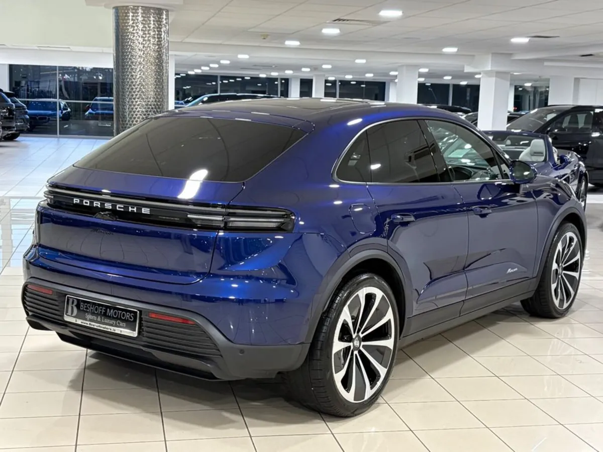 Porsche Macan ELECTRIC=PAN ROOF//LIGHT INTERIOR//A - Image 3