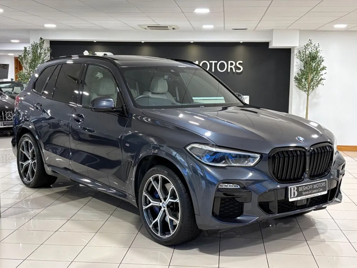 BMW X5 45e M-SPORT PRO=PAN ROOF//LIGHT INTERIOR//L - Image 1