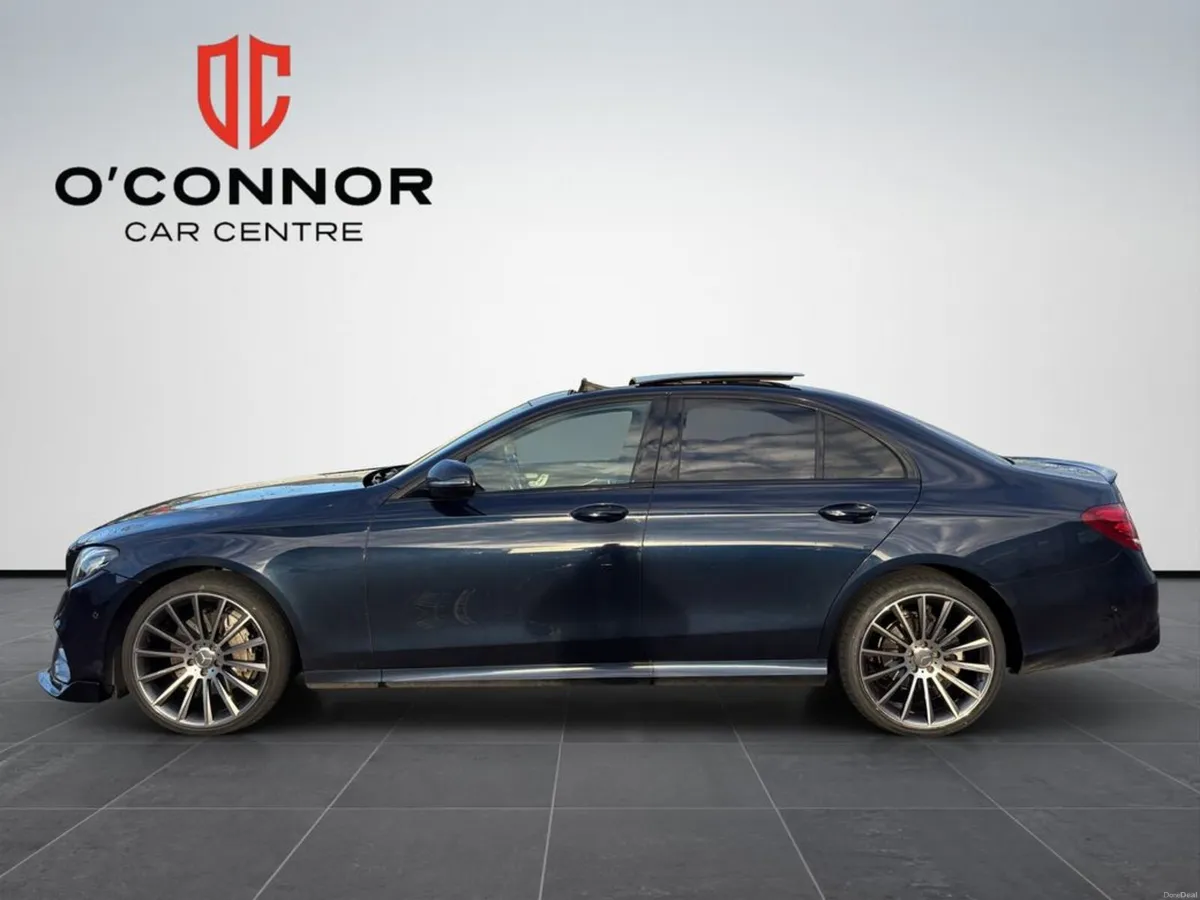Mercedes-Benz E-Class E220d AMG Line Premium. Comf - Image 4