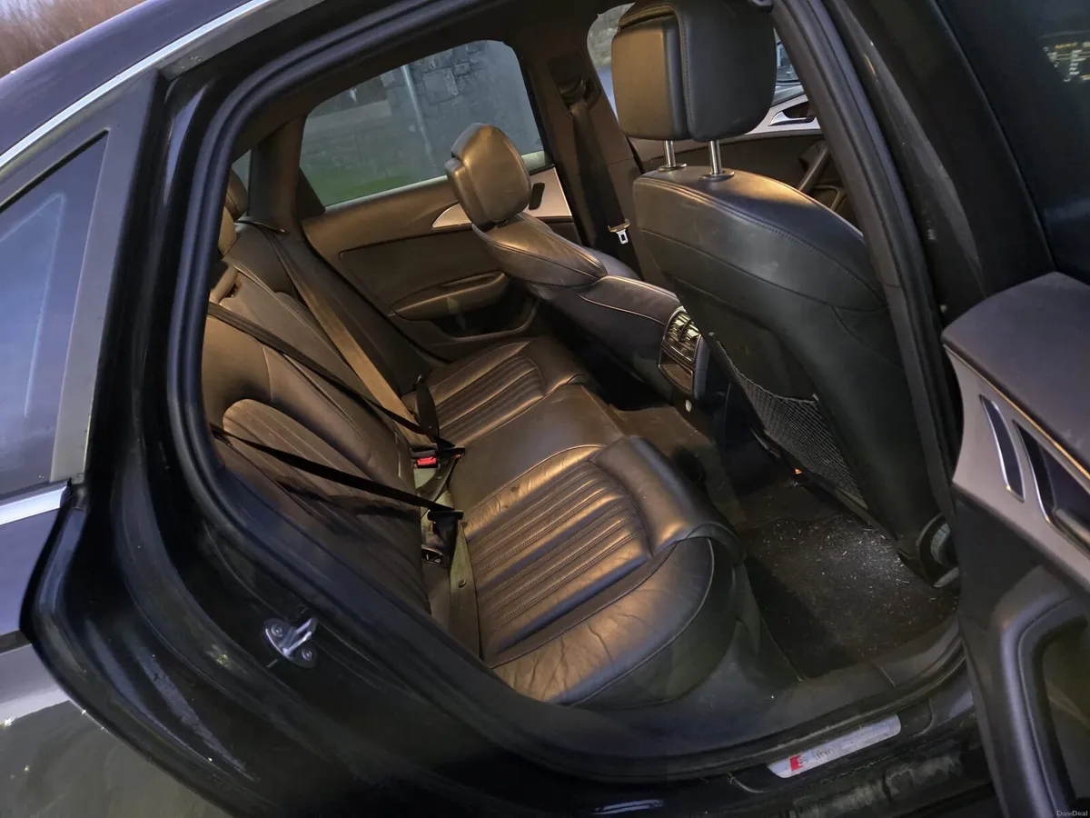 Mercedes C220d - Image 2