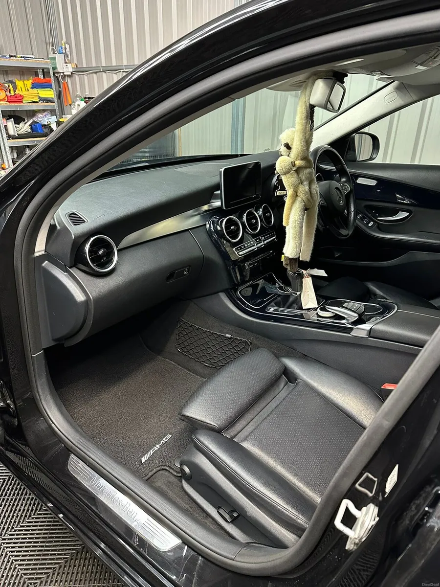 Mercedes C220d - Image 3