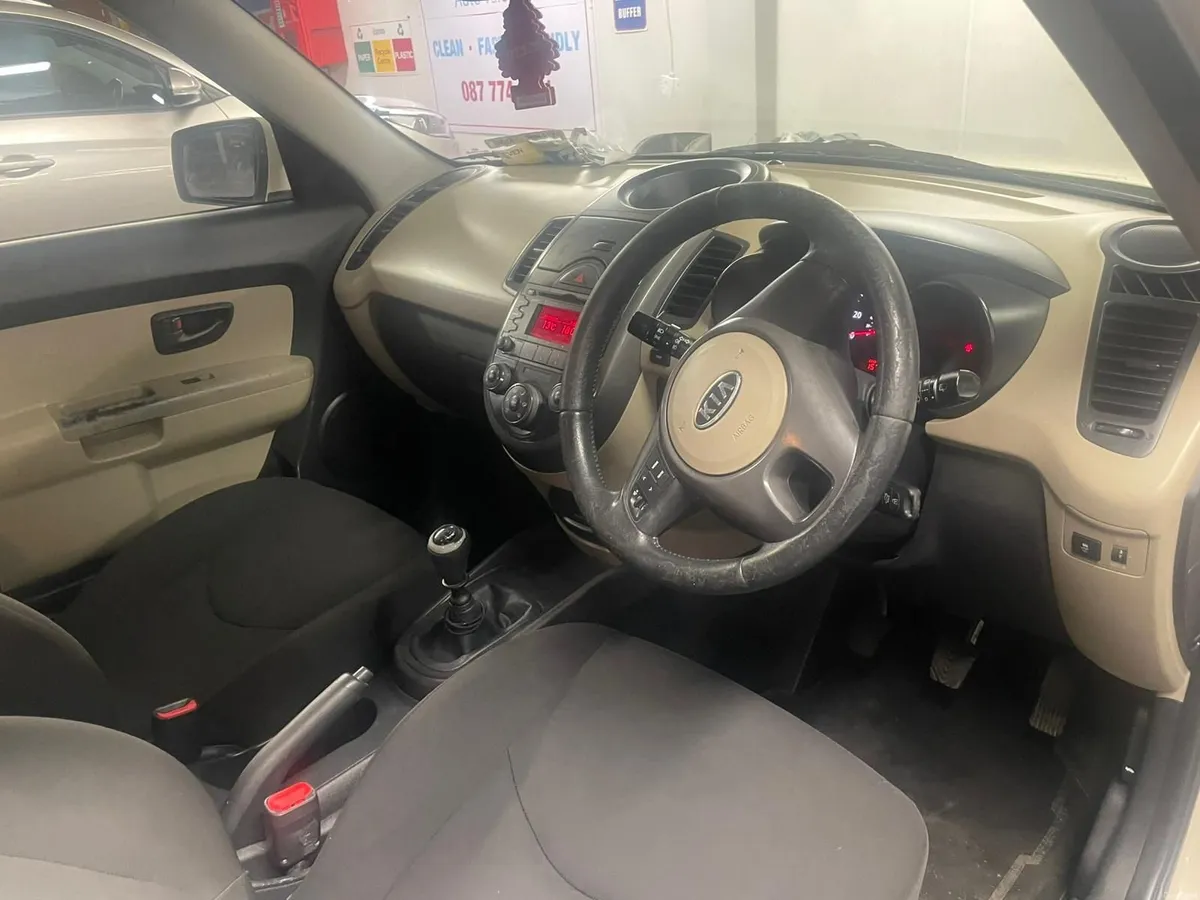 Kia Soul 2009 - Image 2