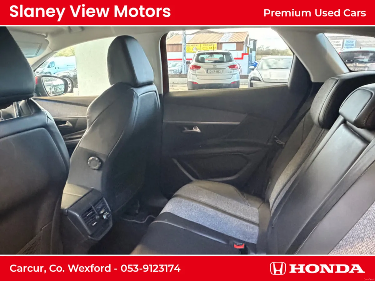 Peugeot 3008 ALLURE 1.2 130 4DR AUTO - Image 6