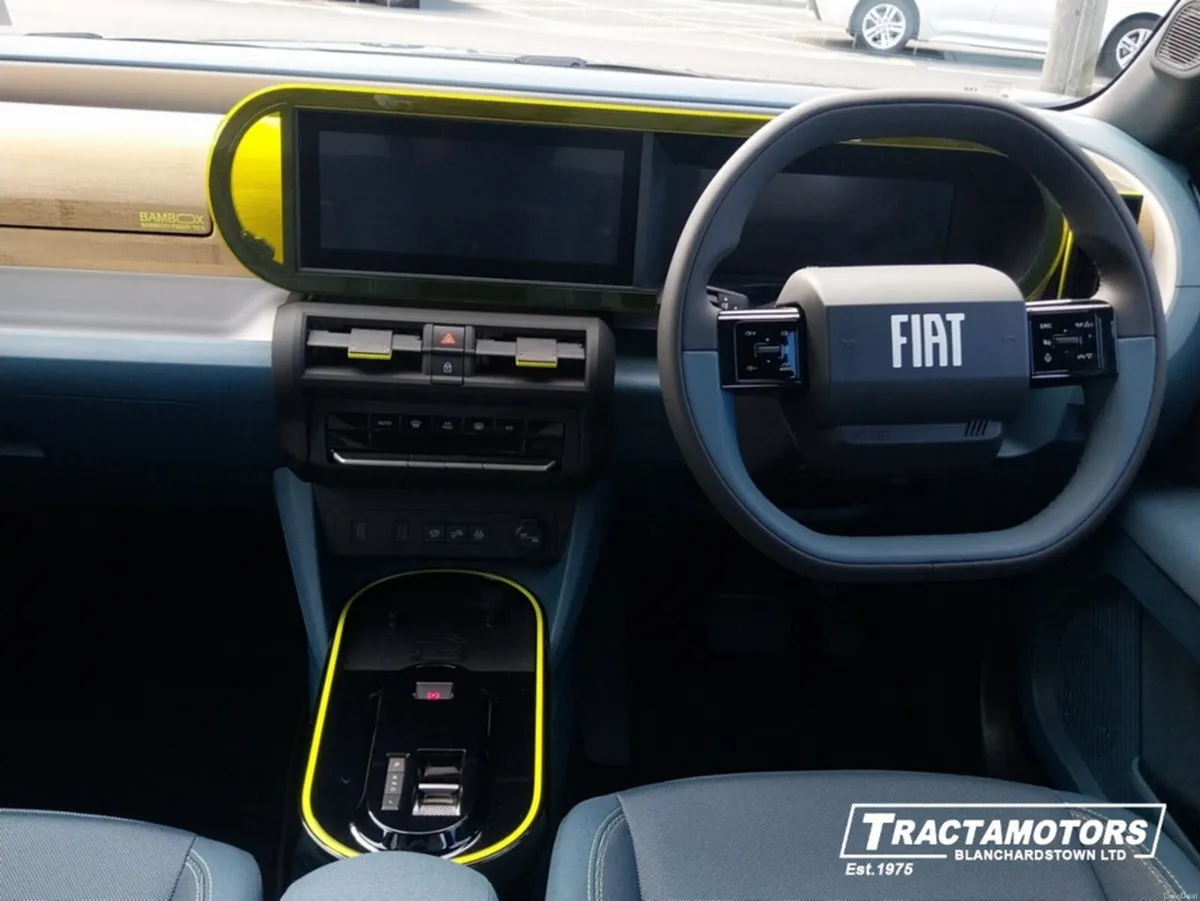 Fiat Grande Panda 1.2 LA PRIMA HYBRID - Image 2