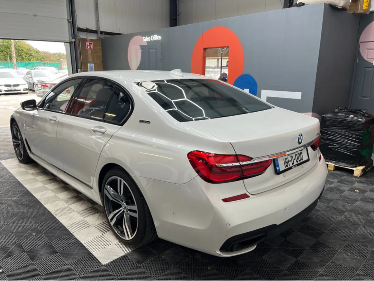 BMW 7-Series 2018 BMW 740E IPERFORMANCE M-SPORT 2. - Image 4