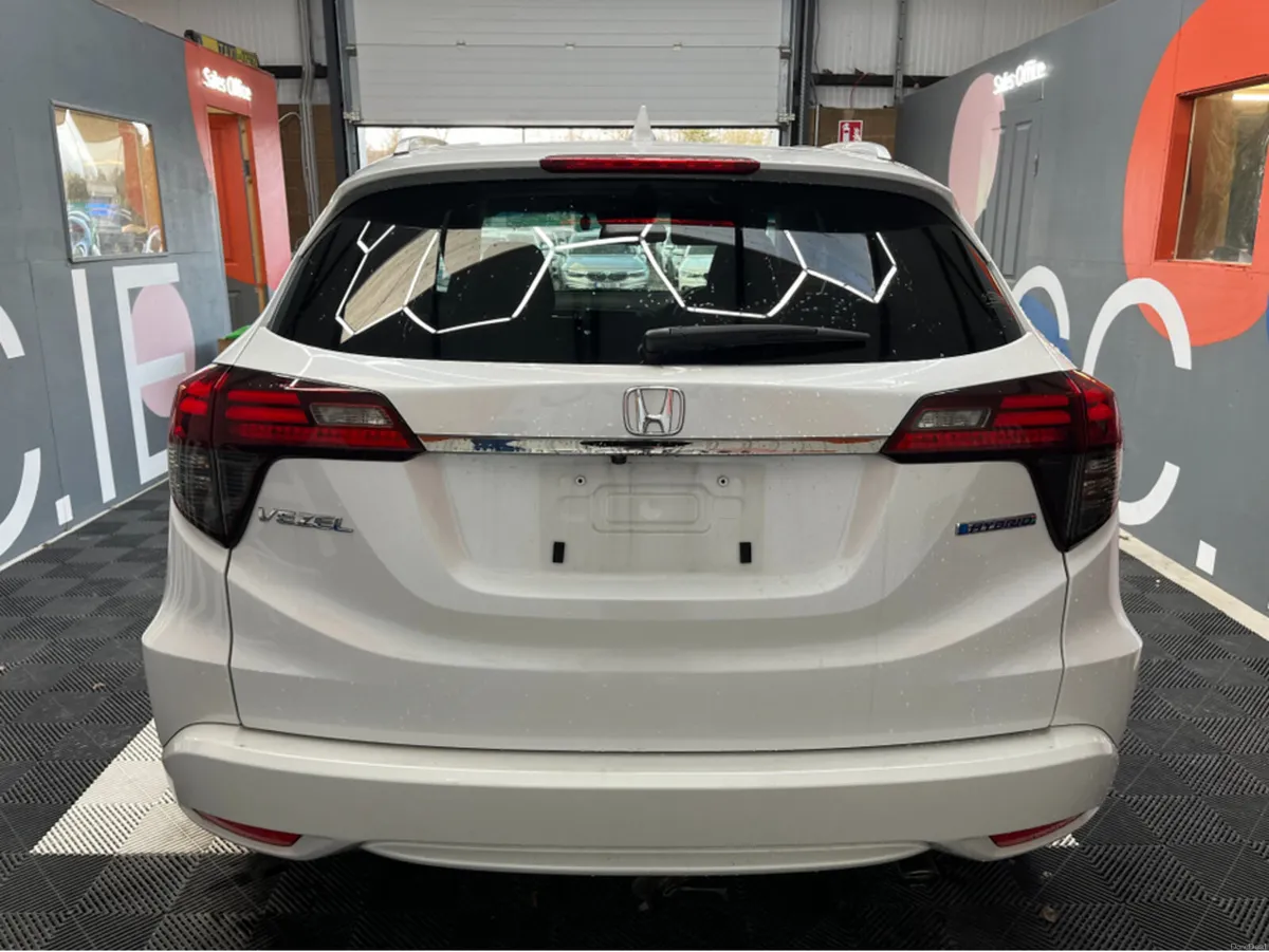 Honda Vezel 2020 HONDA VEZEL HYBRID SENSING 1.8 AU - Image 3