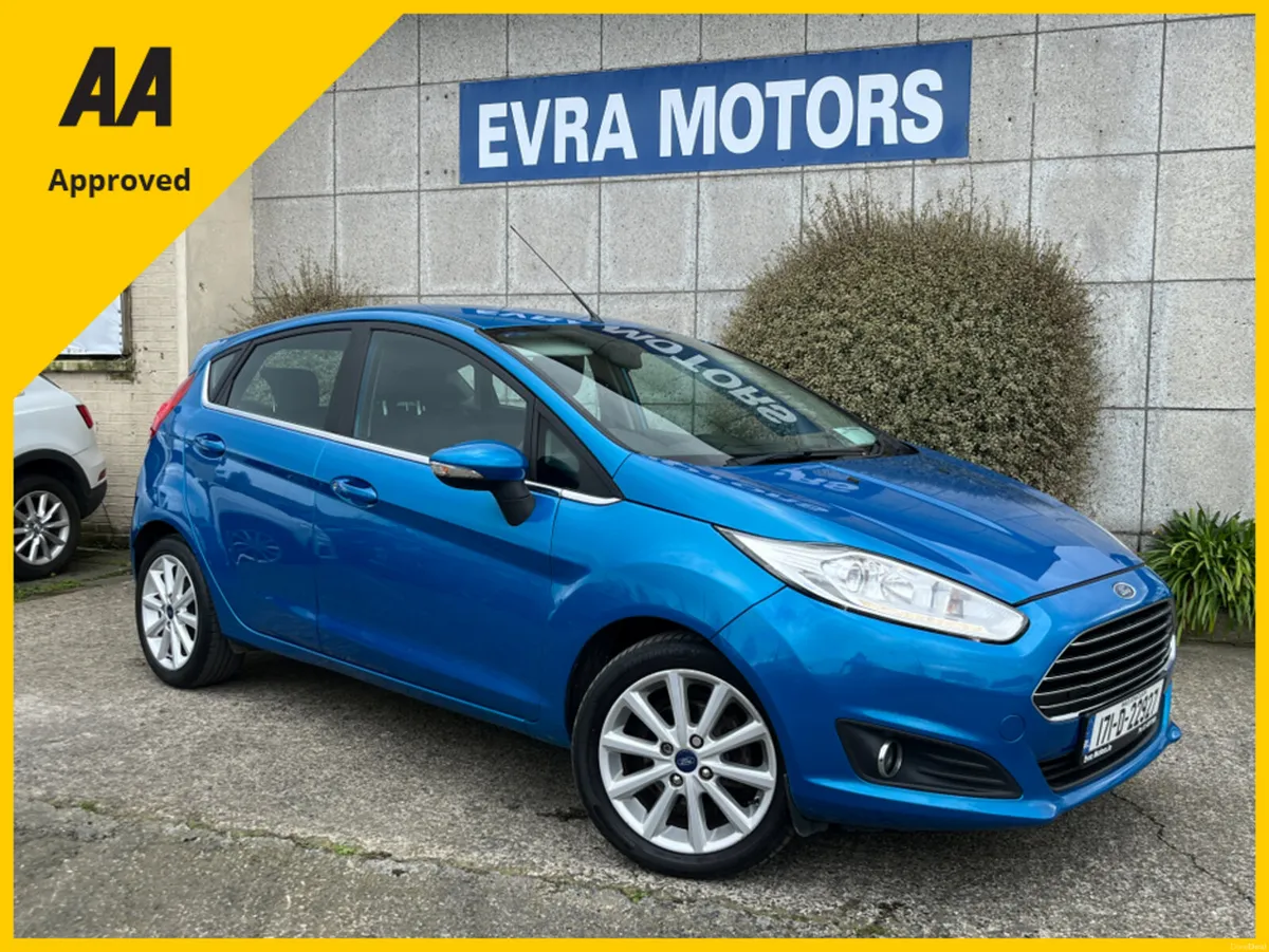 Ford Fiesta TITANIUM 1.25 PETROL //LOW MILES// - Image 1