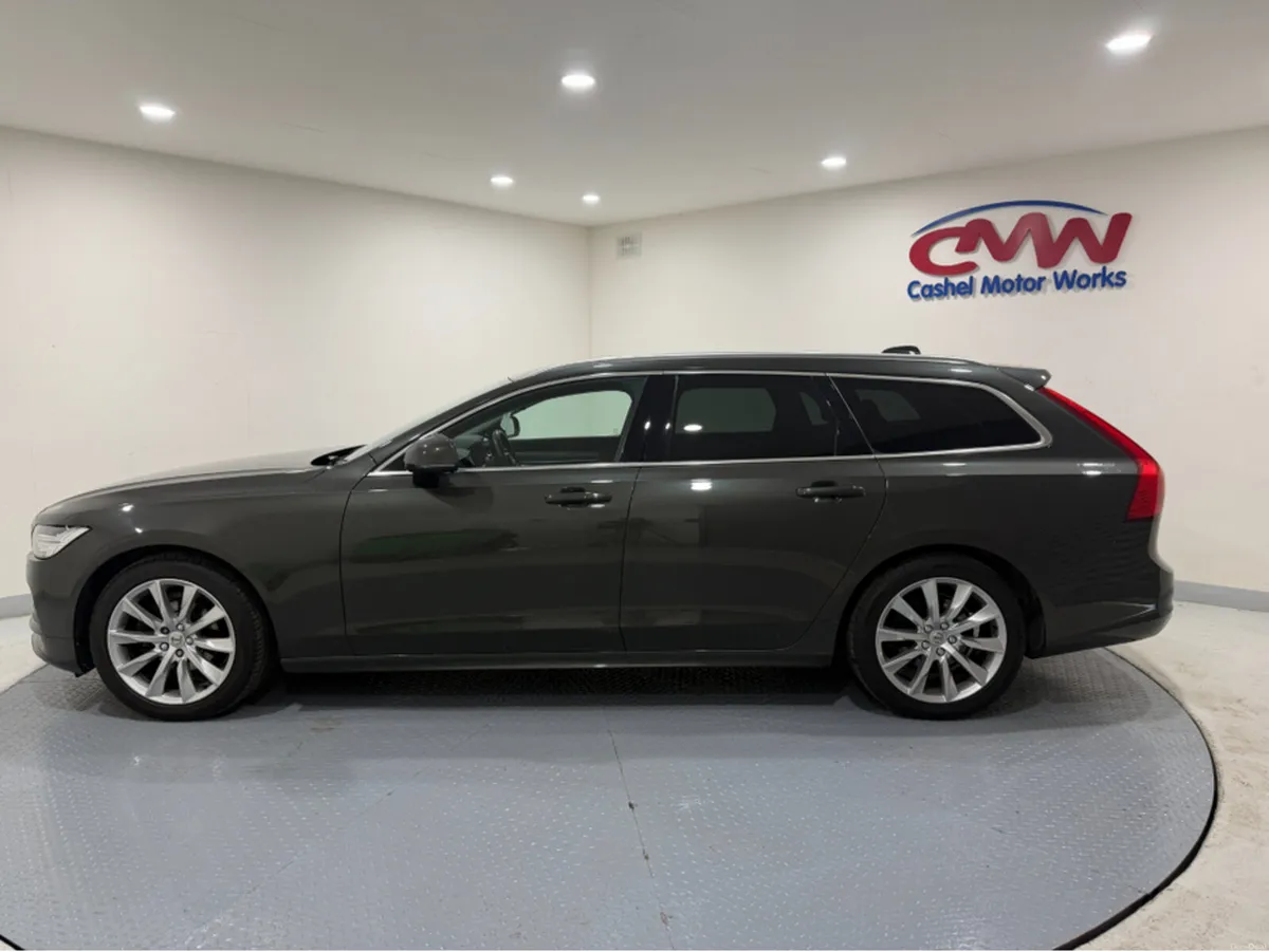 Volvo V90 2.0 D4 MOMENTUM PLUS  AUTO 190BHP**FULL - Image 4