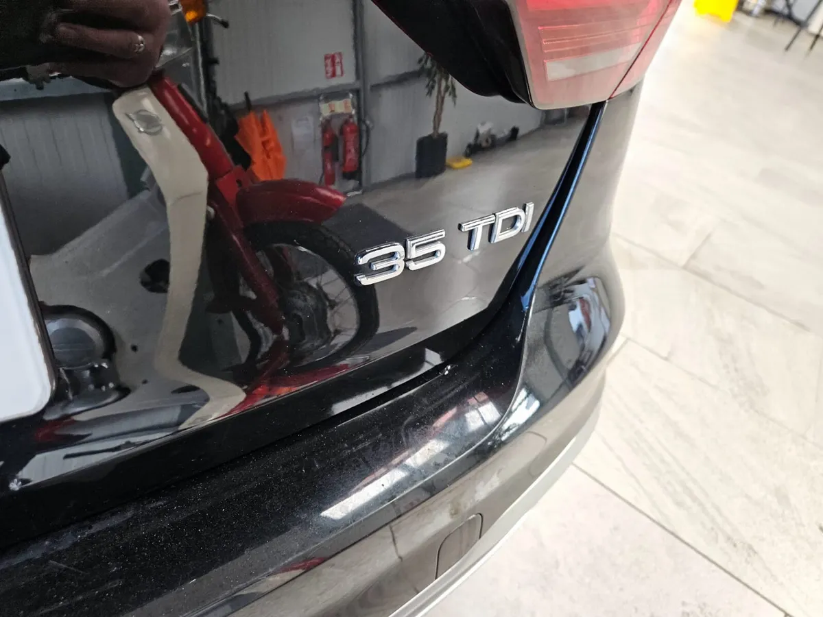 201 AUDI A4 AVANT S-LINE - Image 4