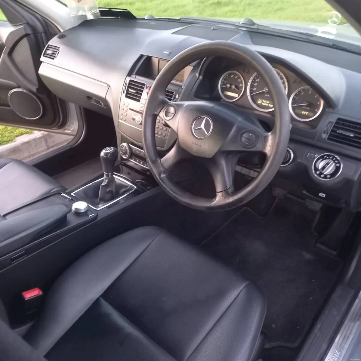 2009 Mercedes c200 cdi 01/2027 - Image 4