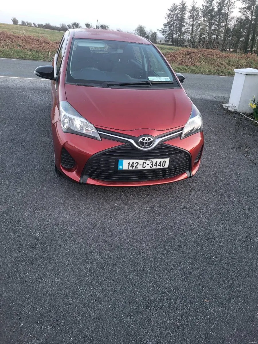 Toyota Yaris 2014 **low mileage** - Image 4