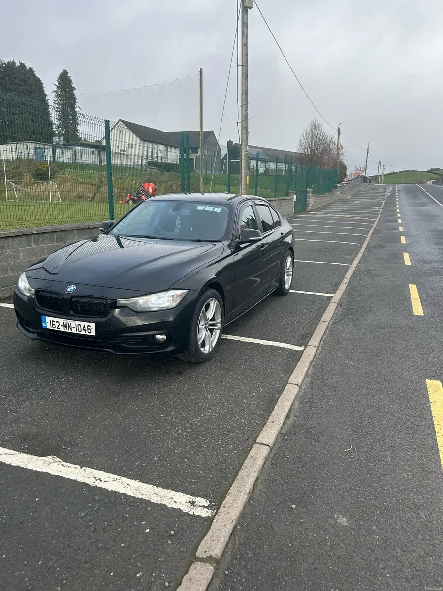 BMW F30 318 - Image 2