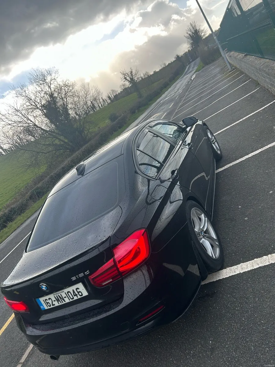 BMW F30 318 - Image 4