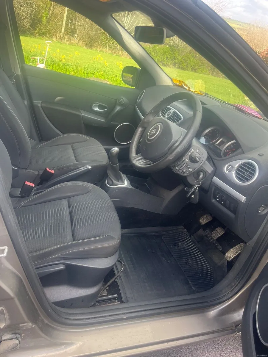 Renault Clio 1.2 Petrol - Image 4