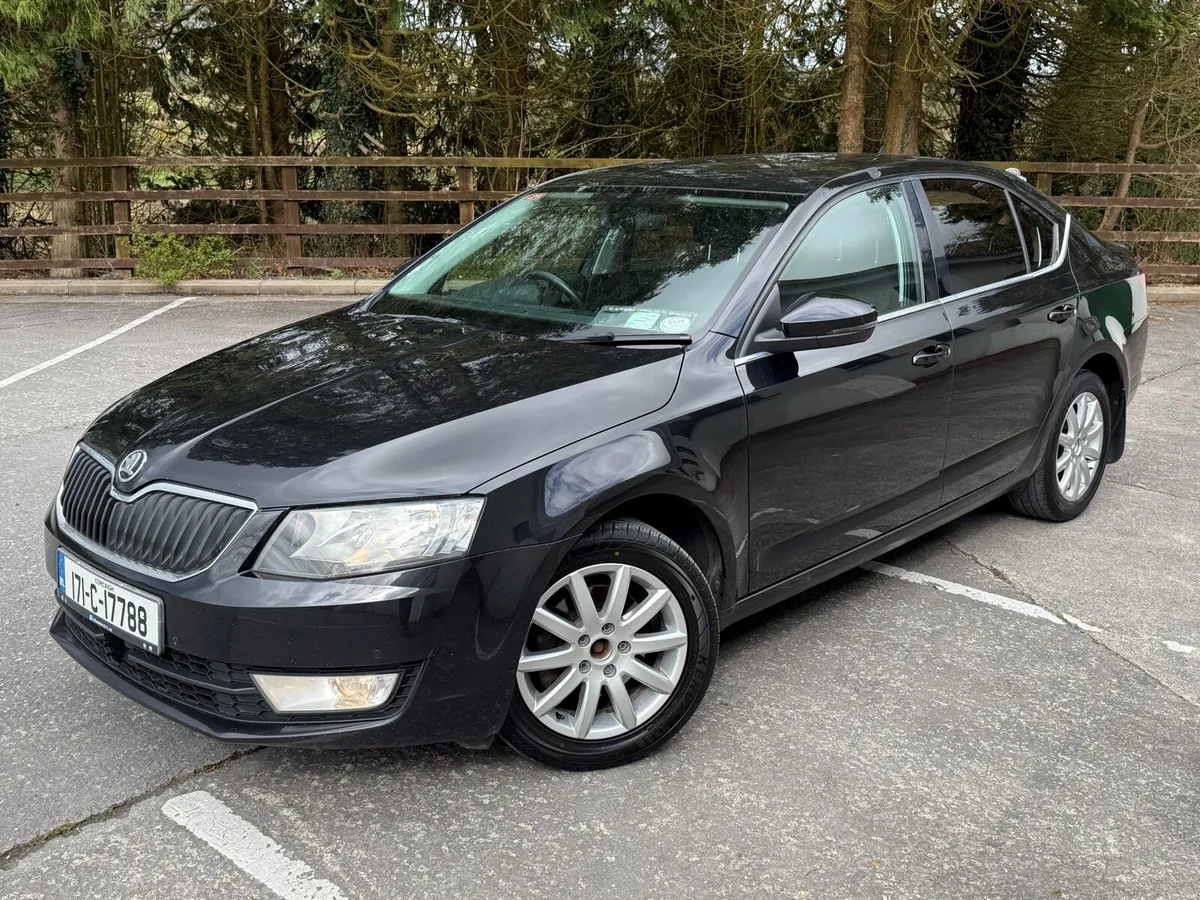 2017 Skoda Octavia NCT 07/27 - Image 2