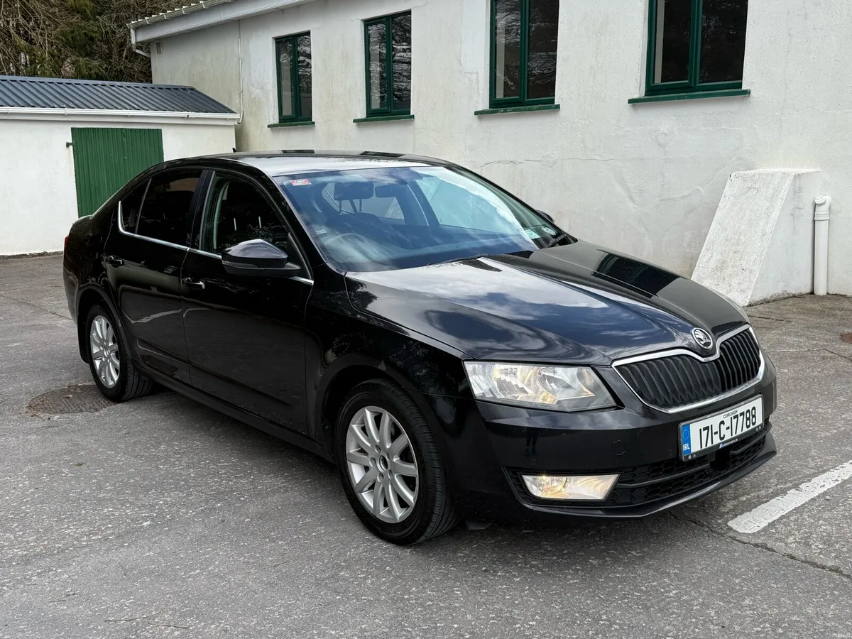 2017 Skoda Octavia NCT 07/27 - Image 4