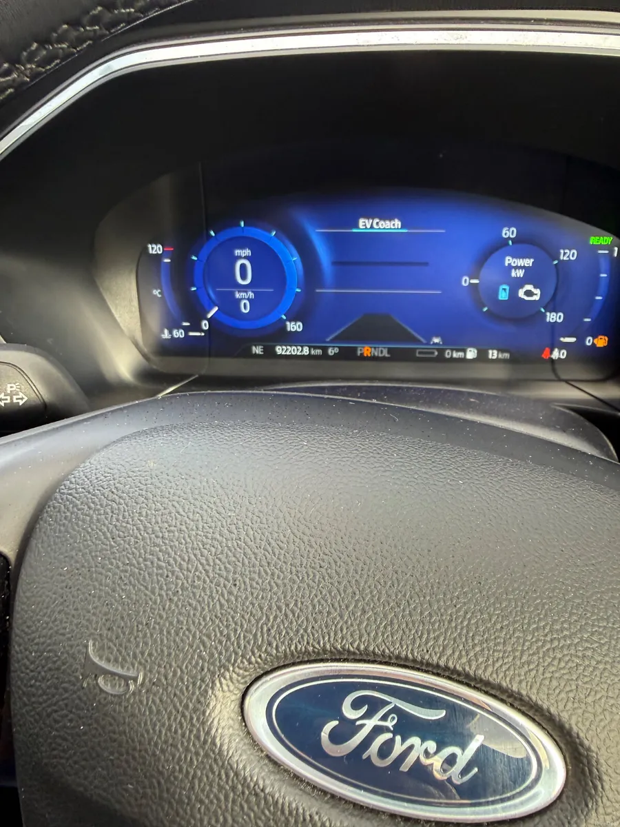 Ford Kuga 2023 - Image 2