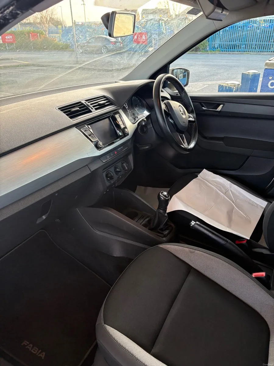 Skoda Fabia Estate - Image 4