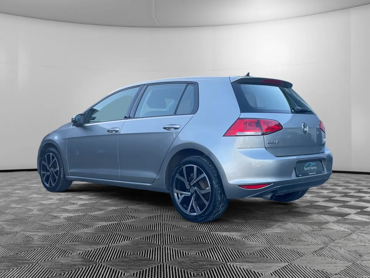 VW Golf DSG Comfortline*Low KM* - Image 3