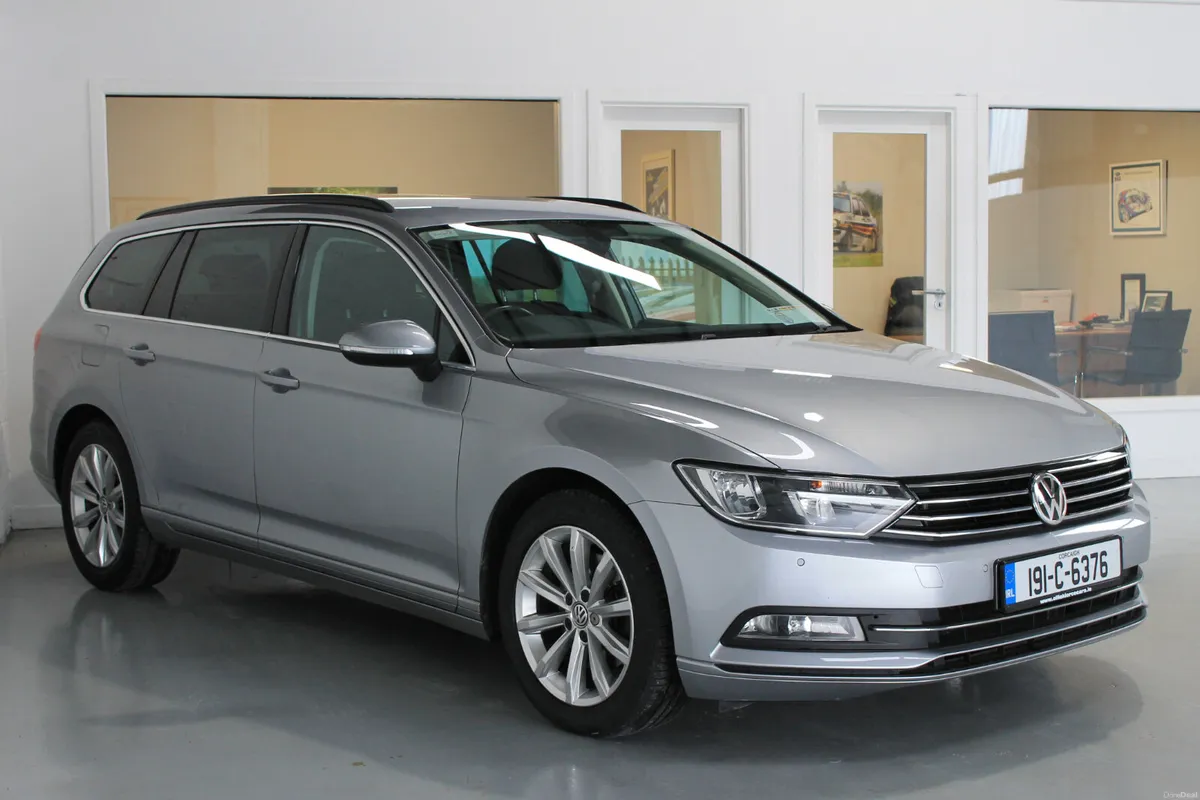 Volkswagen Passat 2019, Estate small Kms1999 - Image 4