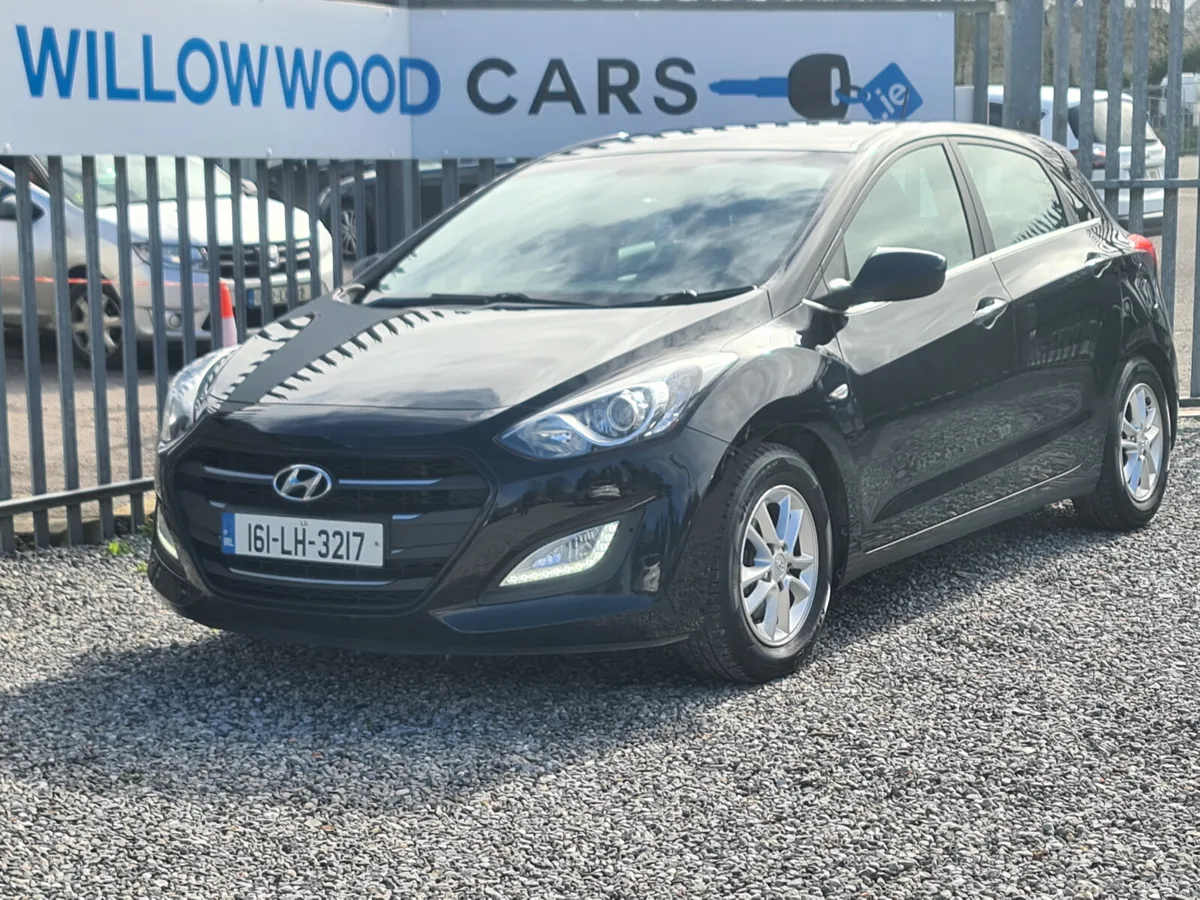 Hyundai i30 1.6crdi 5dr deluxe 2016 - Image 1