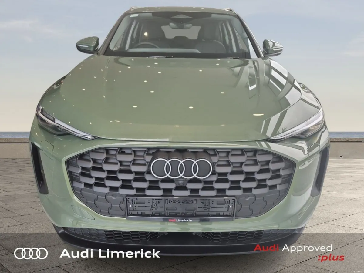 Audi Q5 E-HYBRID SE 299HP Q S-T - 110 kms of range - Image 3