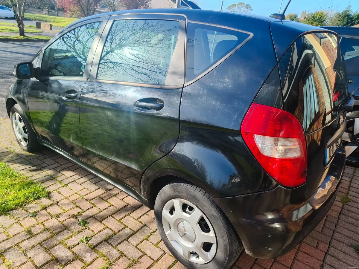 Mercedes-Benz A-Class 2010 - Image 3