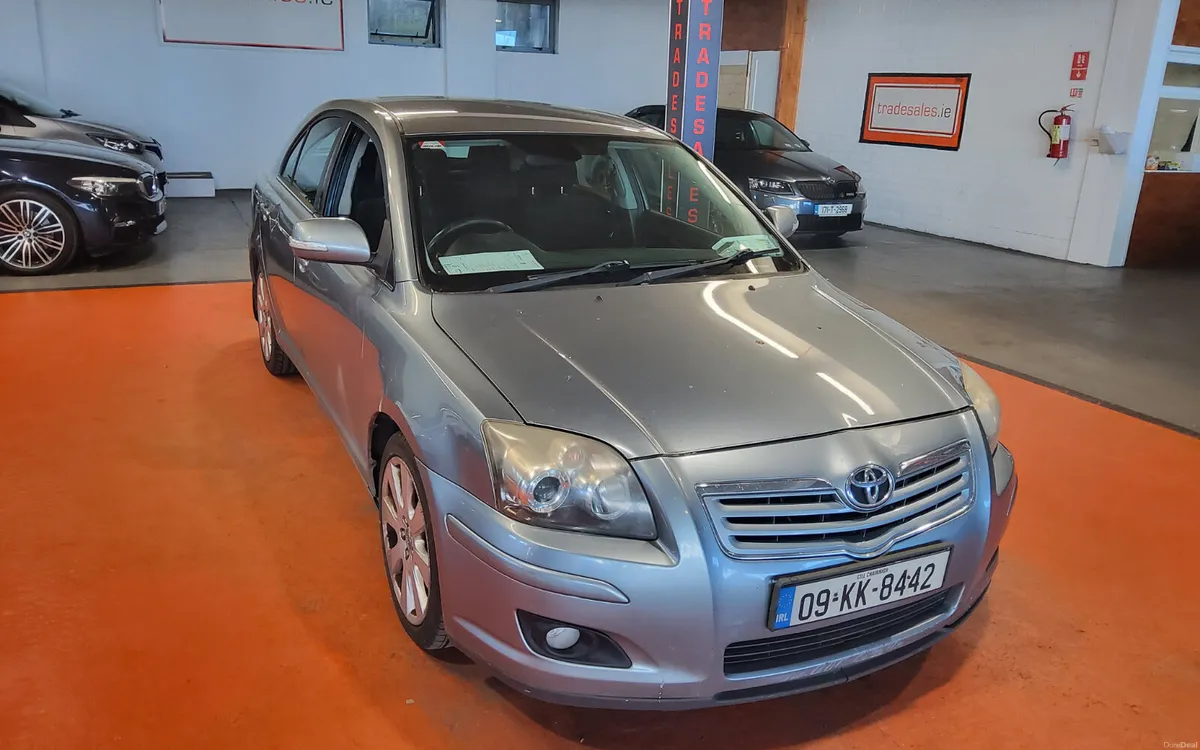 Toyota Avensis 2009 - Image 1