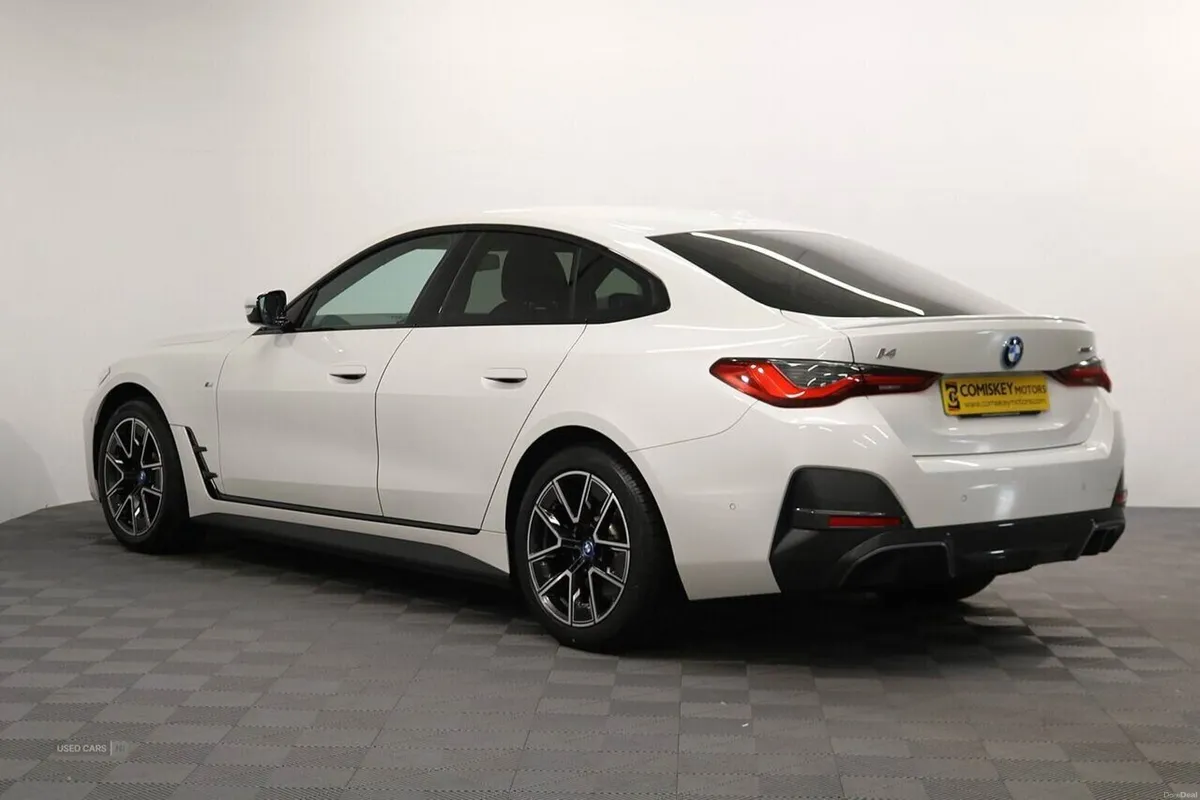 BMW i4 40 M Sport - Image 4