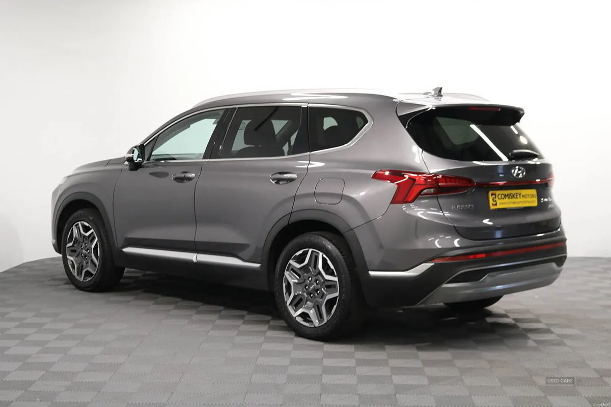 Hyundai Santa Fe T-GDi Premium - Image 4