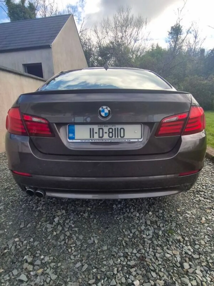 2011 Bmw 5-series - Image 2