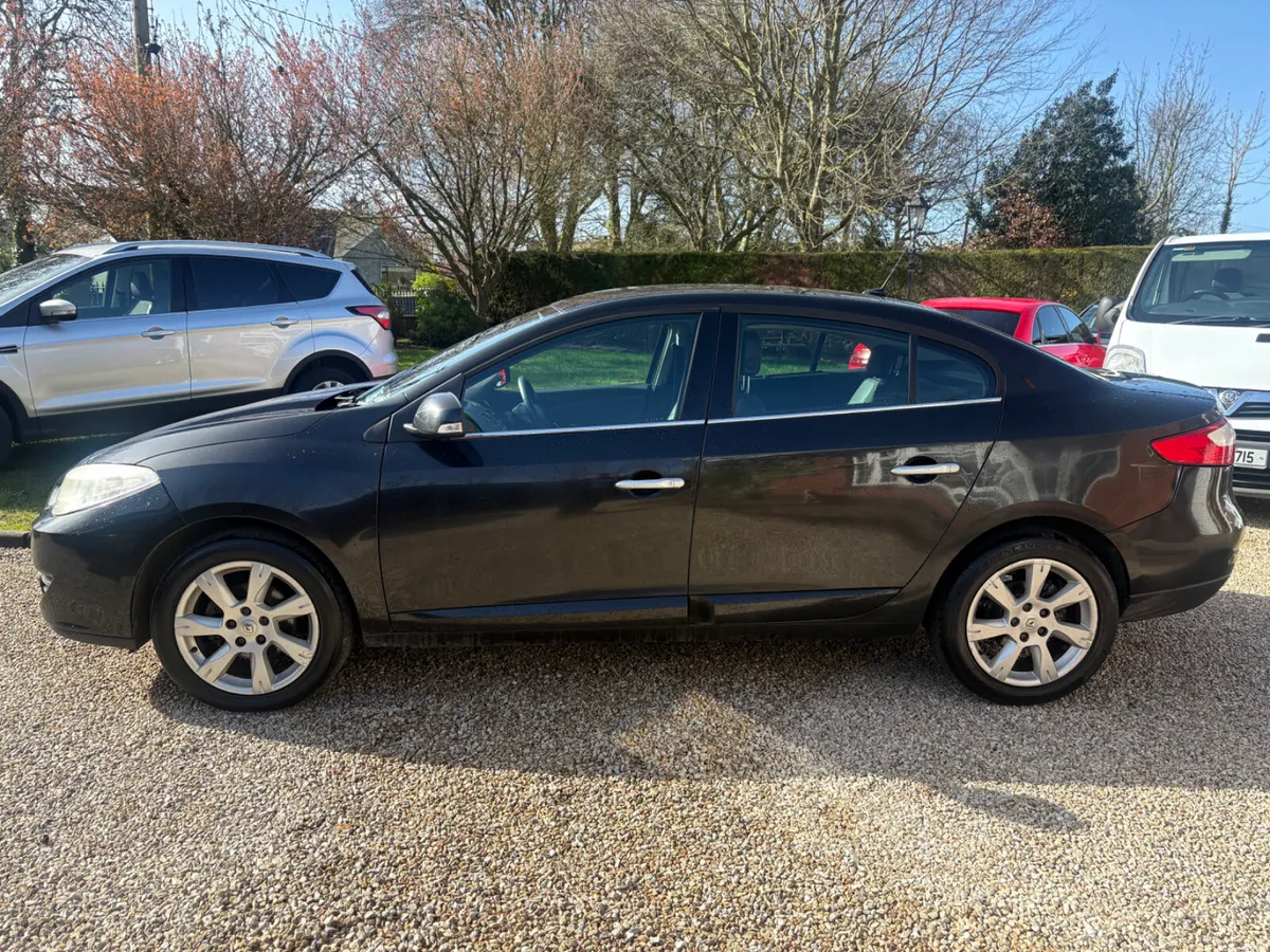 Renault Fluence 2010 1.5 diesel Tom Tom edition - Image 3