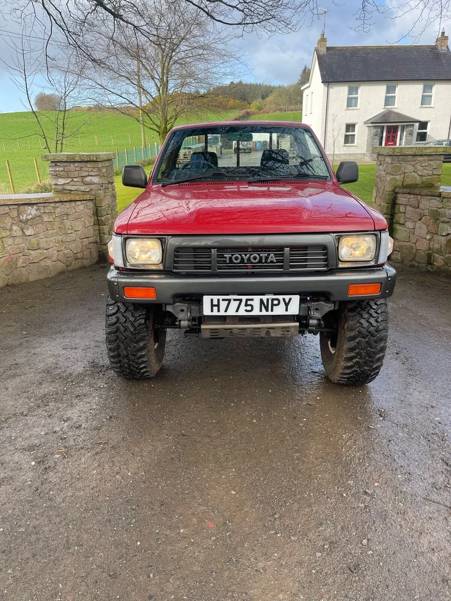 Toyota Hilux MK3 3.0 Tubo-Diesel - Image 2