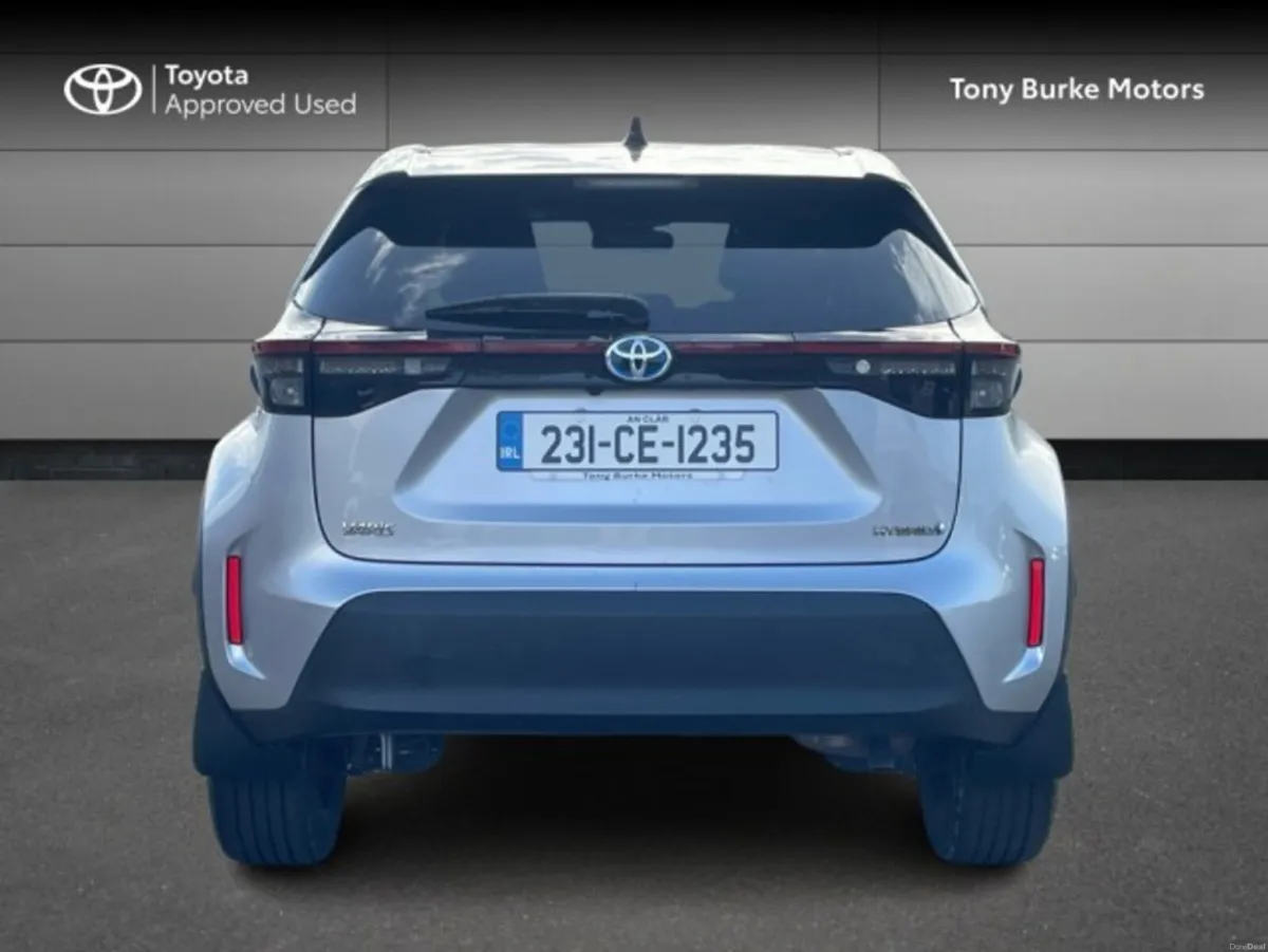 Toyota Yaris Cross LunaSport - BiTone - 1.5 Hybrid - Image 6