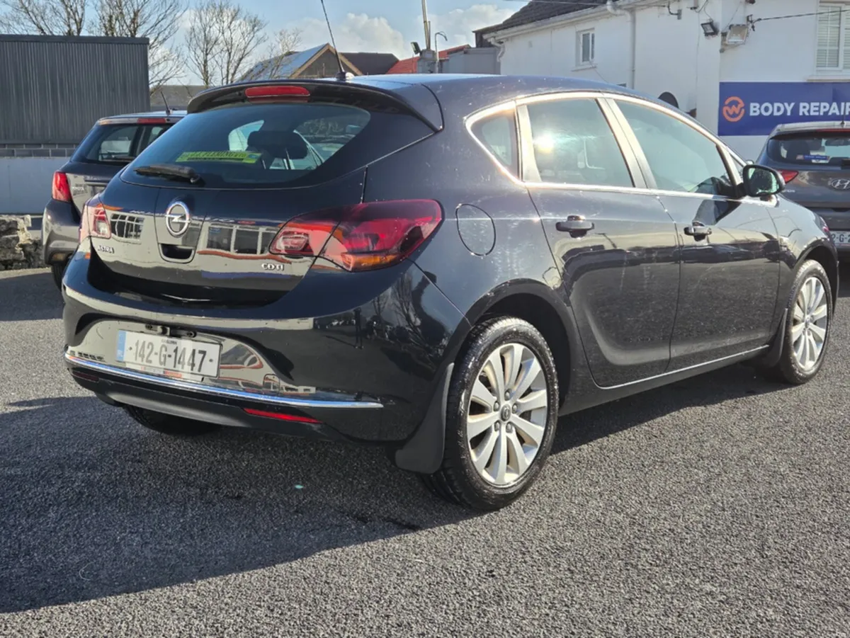 Opel Astra SE 1.7 CDTI 110PS 5DR - Image 4