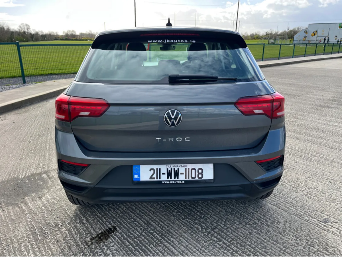 Volkswagen T-Roc 1.0 TSI MANUAL 6SPEED FWD 110HP 5 - Image 2