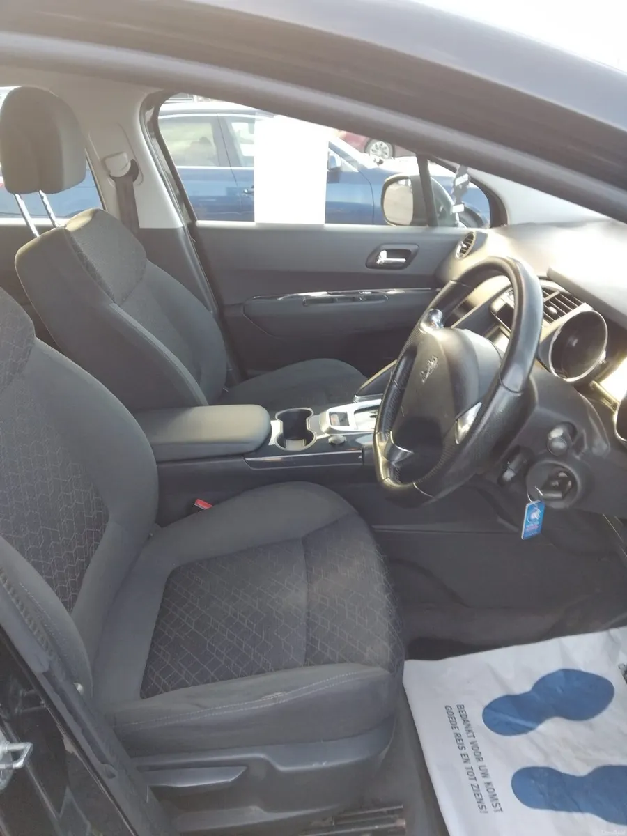 Car Peugeot - Image 1