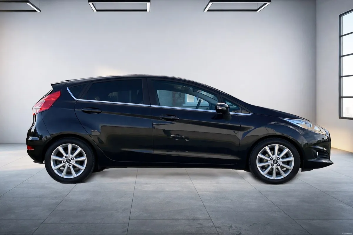 2016 Ford Fiesta 1.5 TDCi Titanium - Image 3