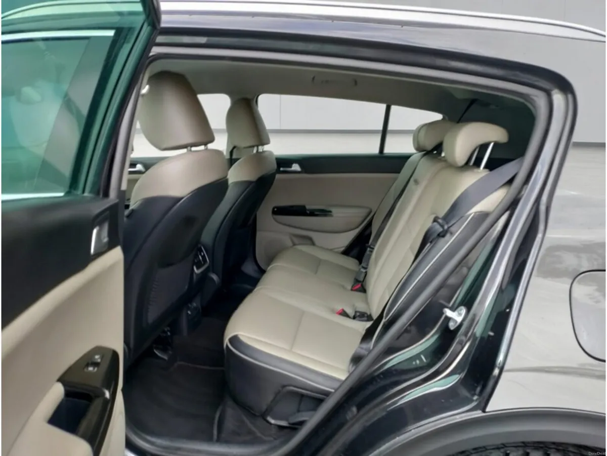 Kia Sportage K3 5DR - Image 4