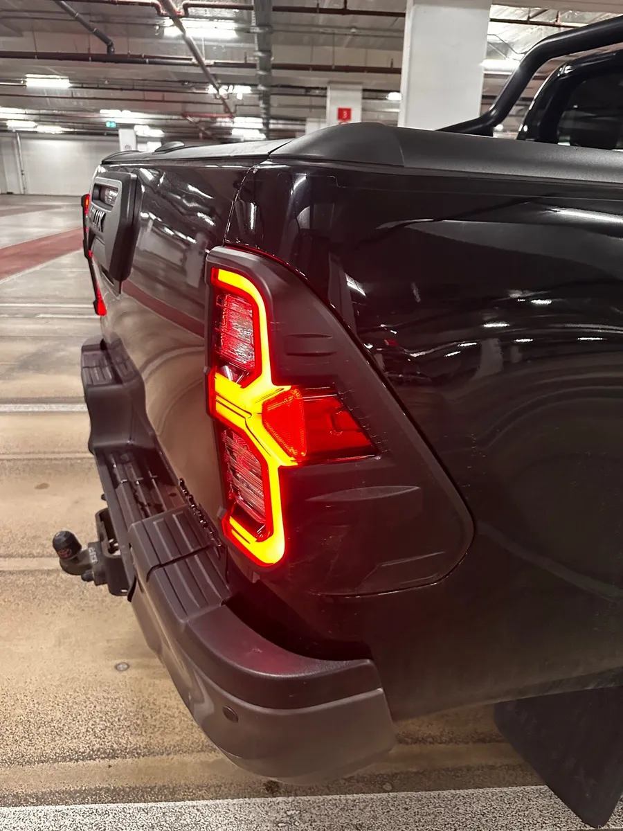 Toyota Hilux Invincible X - 2.8L Manual - Image 4