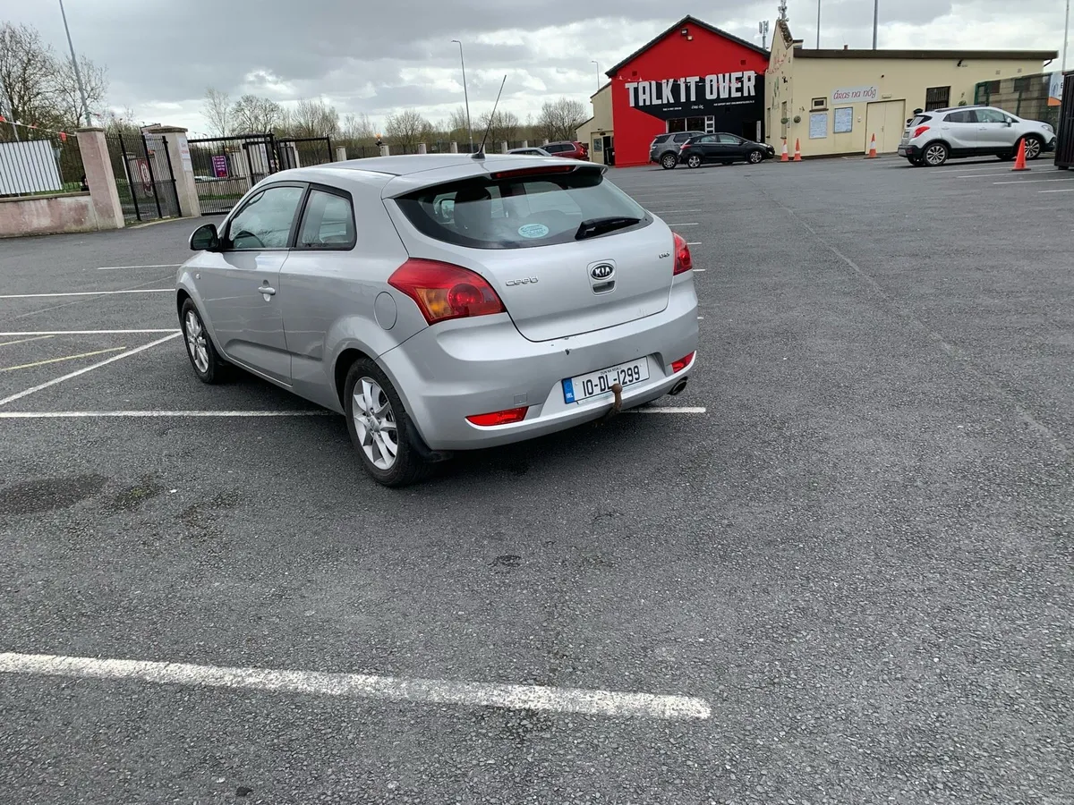 2010 Kia pro-ceed - Image 3