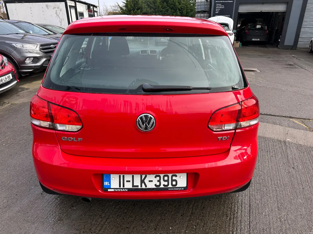 Volkswagen Golf 2011 1.6 TDI 105BHP TRENDLINE - Image 4
