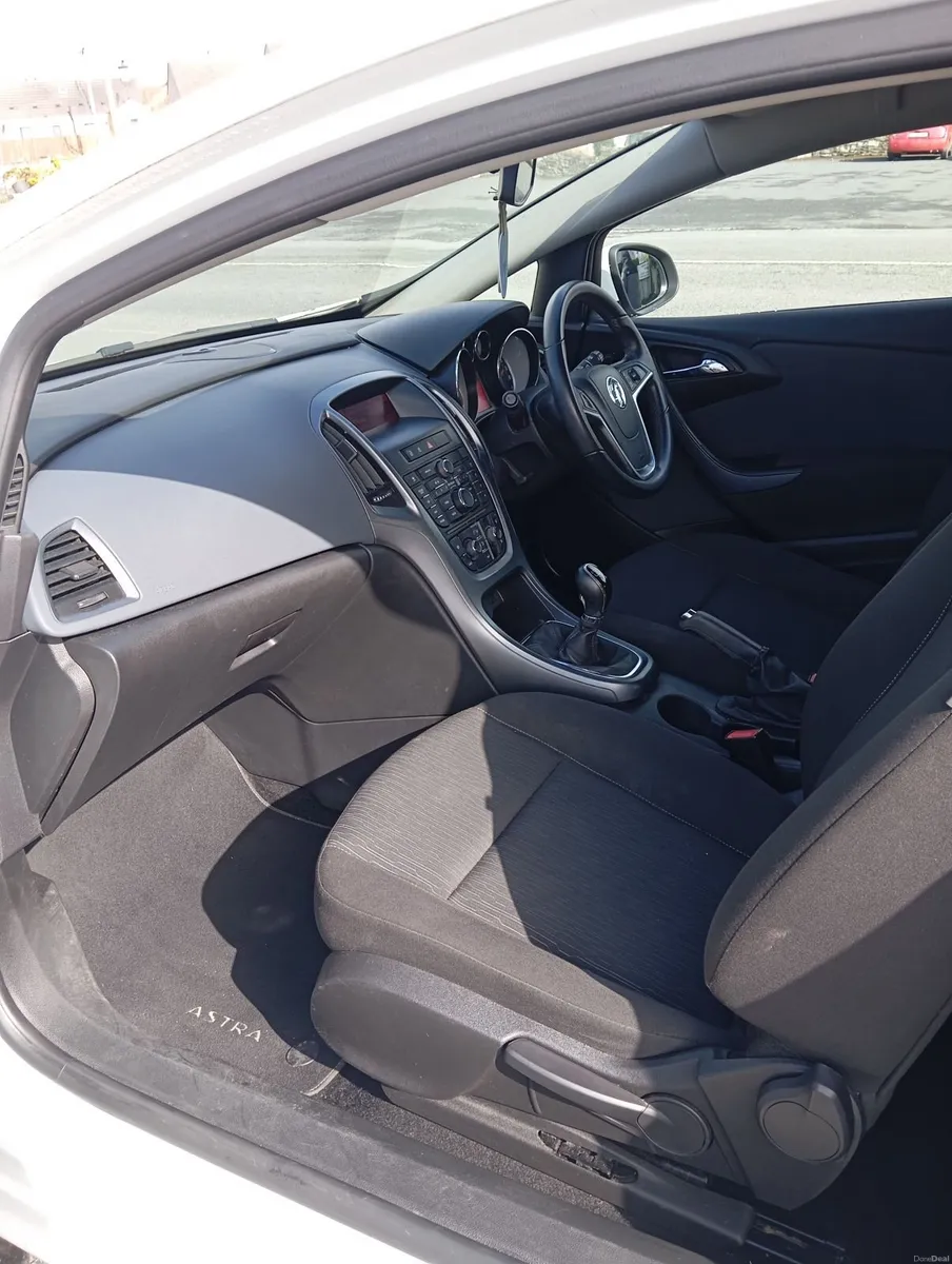 Vauxhall Astra 2016 - Image 4