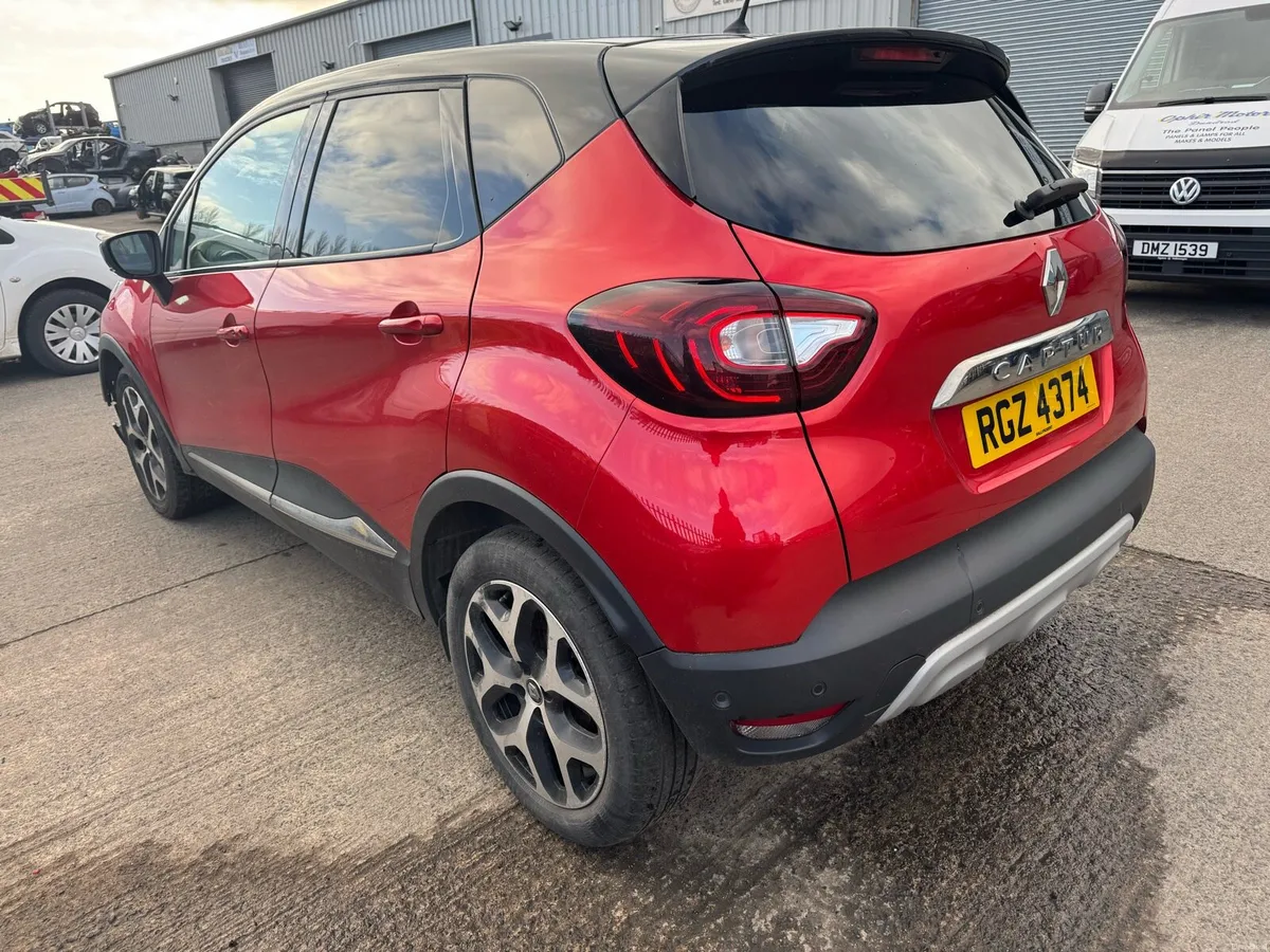 2020 Renault captur gt line 1.3 Tce auto - Image 3