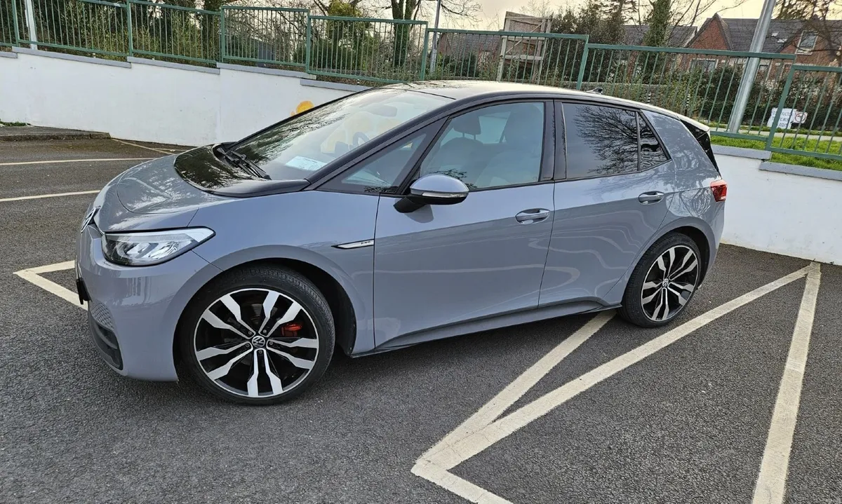 Volkswagen ID.3 2022 - Image 2